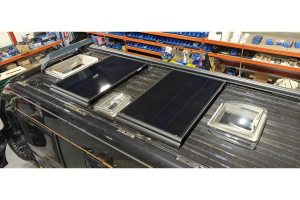 Zonnepaneel BUSCAMPER 2x 200 Watt inclusief regelaar en installatie (400Watt)
