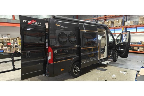 Zonnepaneel BUSCAMPER 2x 200 Watt inclusief regelaar en installatie (400Watt)