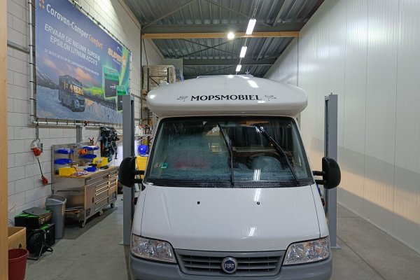 Klant uit Belgi&euml; naar SuperB Nomia 340Ah